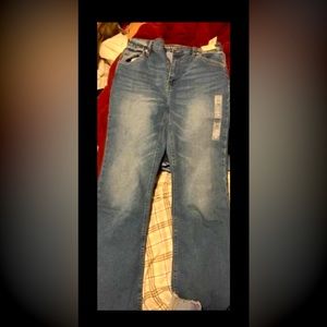 Brand new women’s flare cut jeans from bluenotes